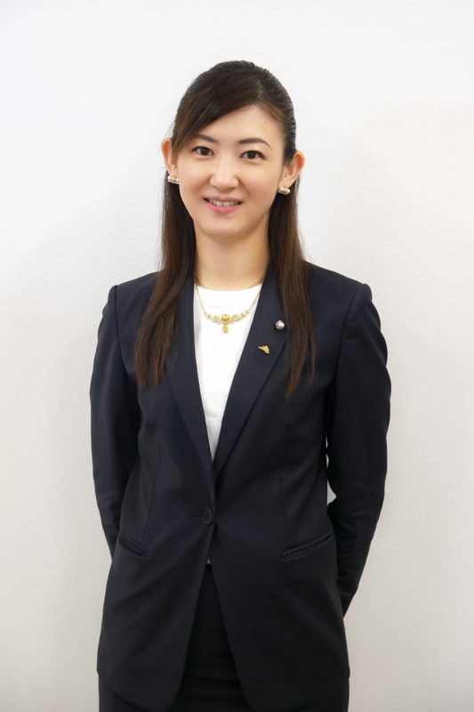 坪内 知佳
